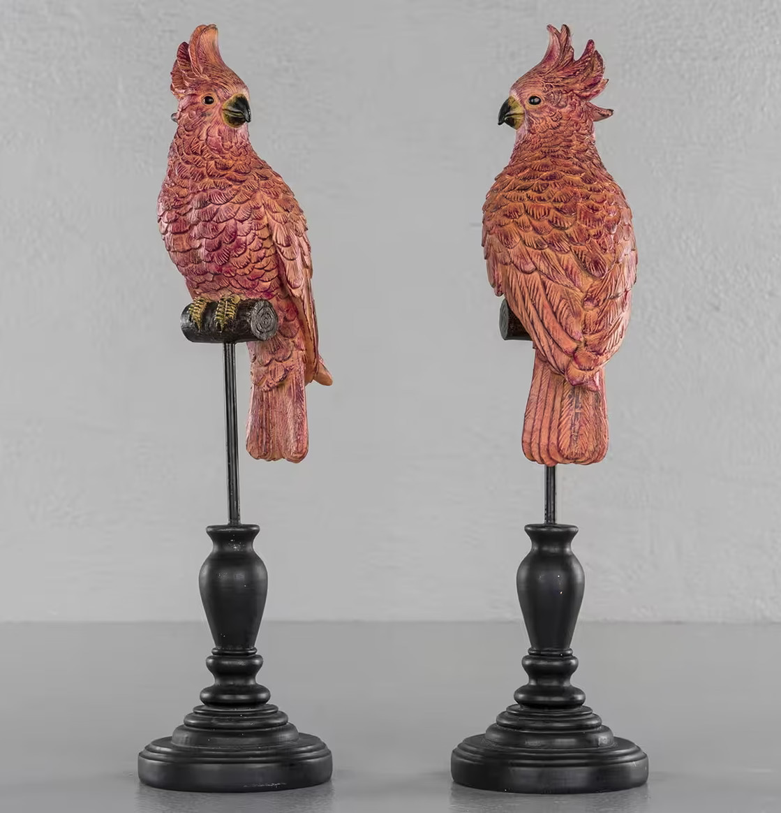 Kakadua Korall från A Lot Decoration på piedestaler