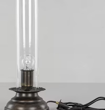 Lampa Antik Brun från A Lot Decoration med glasskärm