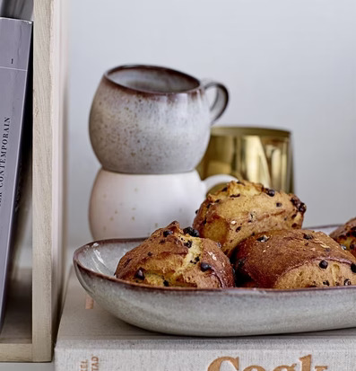 Sandrine Kopp Ljusgrå från Bloomingville med scones