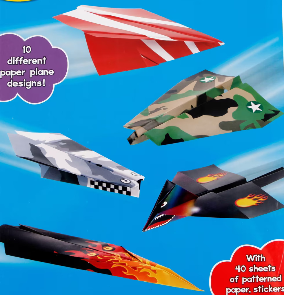 Galt Pappersflygplan med färgglada mönster och klistermärken