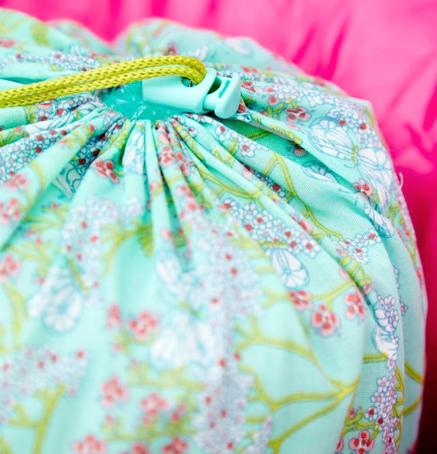 Sovsäck Butterfly & Flower från Rice med fjärilar och blommor