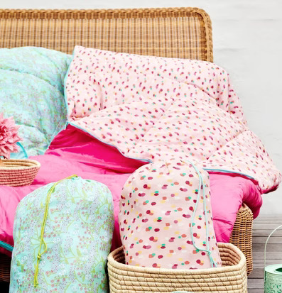 Sovsäck Dapper Dot från Rice i färgglad och mysig miljö