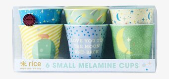 Bild av sex lekfulla melaminmuggar med kosmiska motiv