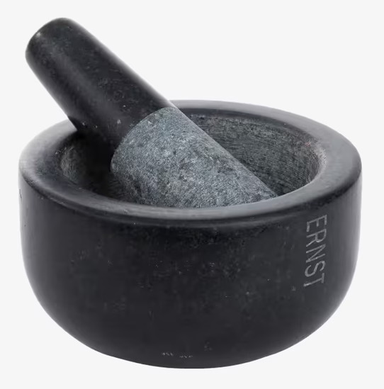 Mortel Svart Granit M från Ernst i robust och stilren design