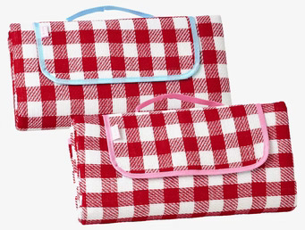 Picknickfilt Röd/Blå från Rice på neutral vit bakgrund