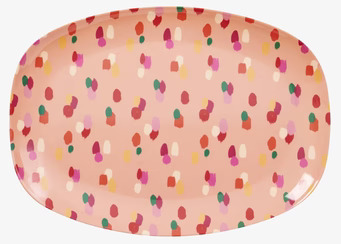 Tallrik Dapper Dot Print från Rice med färgglada prickar