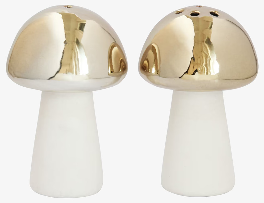 Salt & Peppar Svamp Guld från Pluto Produkter på matbord